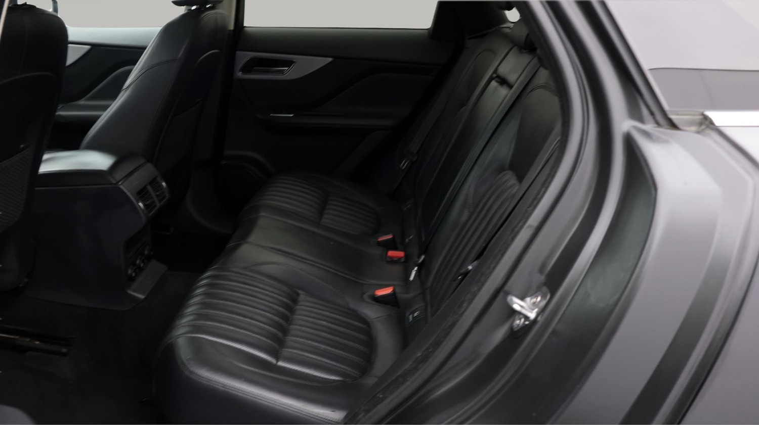 Used Jaguar F-Pace 2020 for sale - 77935922: Photo 16