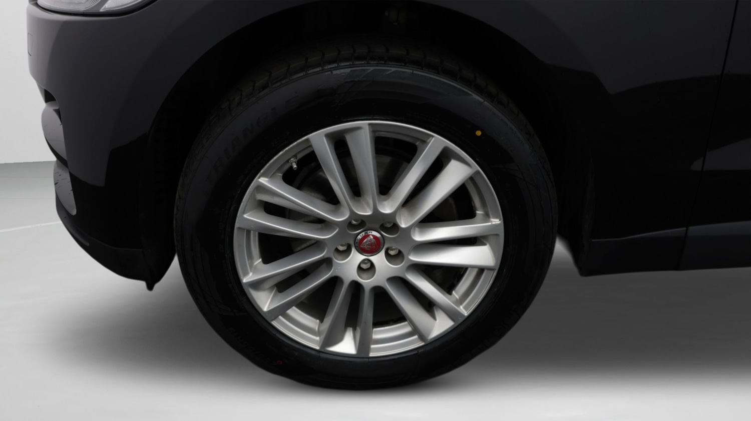 Used Jaguar F-Pace 2020 for sale - 77935922: Photo 18