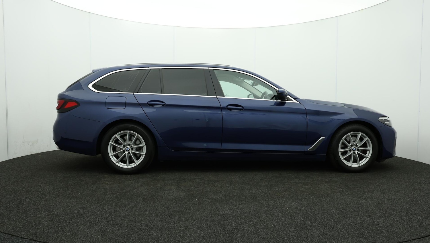 Used BMW 5 Series 2021 for sale - 76084758: Photo 42