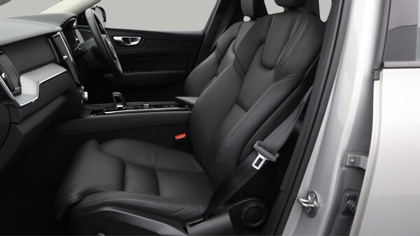 Used Volvo XC60 2022 for sale - 76042127: Photo 15