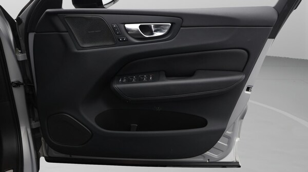 Used Volvo XC60 2022 for sale - 76042127: Photo 16