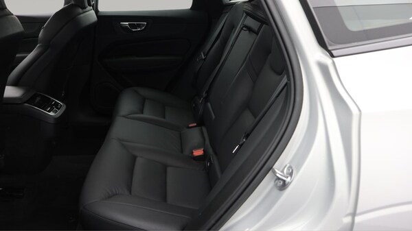 Used Volvo XC60 2022 for sale - 76042127: Photo 17