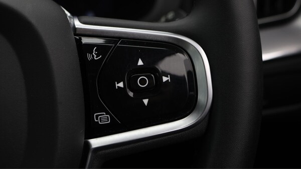 Used Volvo XC60 2022 for sale - 76042127: Photo 25