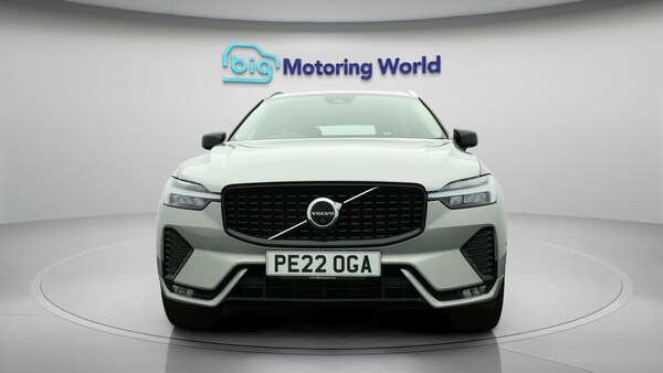 Used Volvo XC60 2022 for sale - 76042127: Photo 3