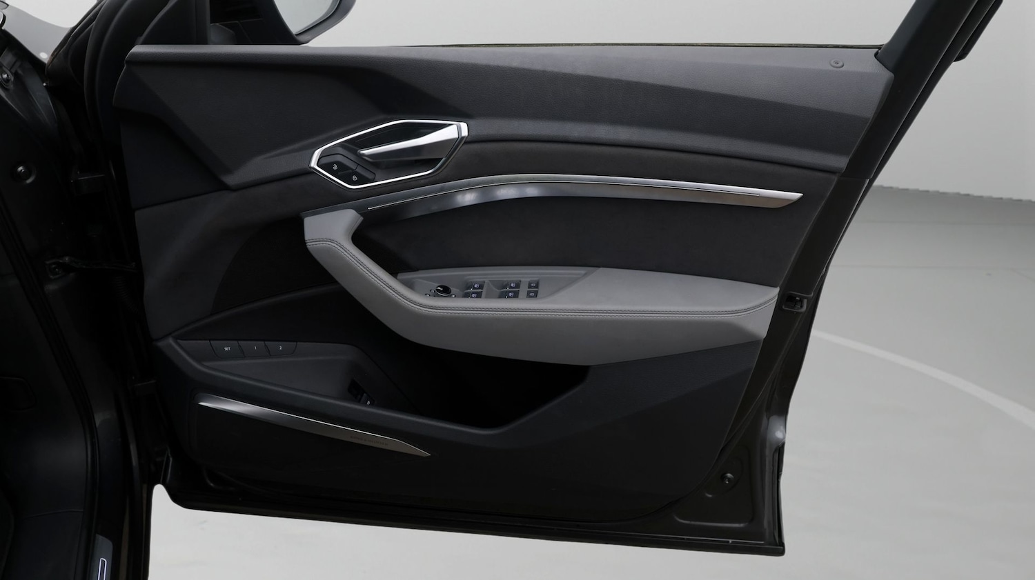 Used Audi e-tron 2022 for sale - 77669395: Photo 15