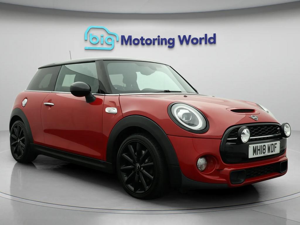 Used MINI Hatch 2018 for sale - 76284439: Photo 1