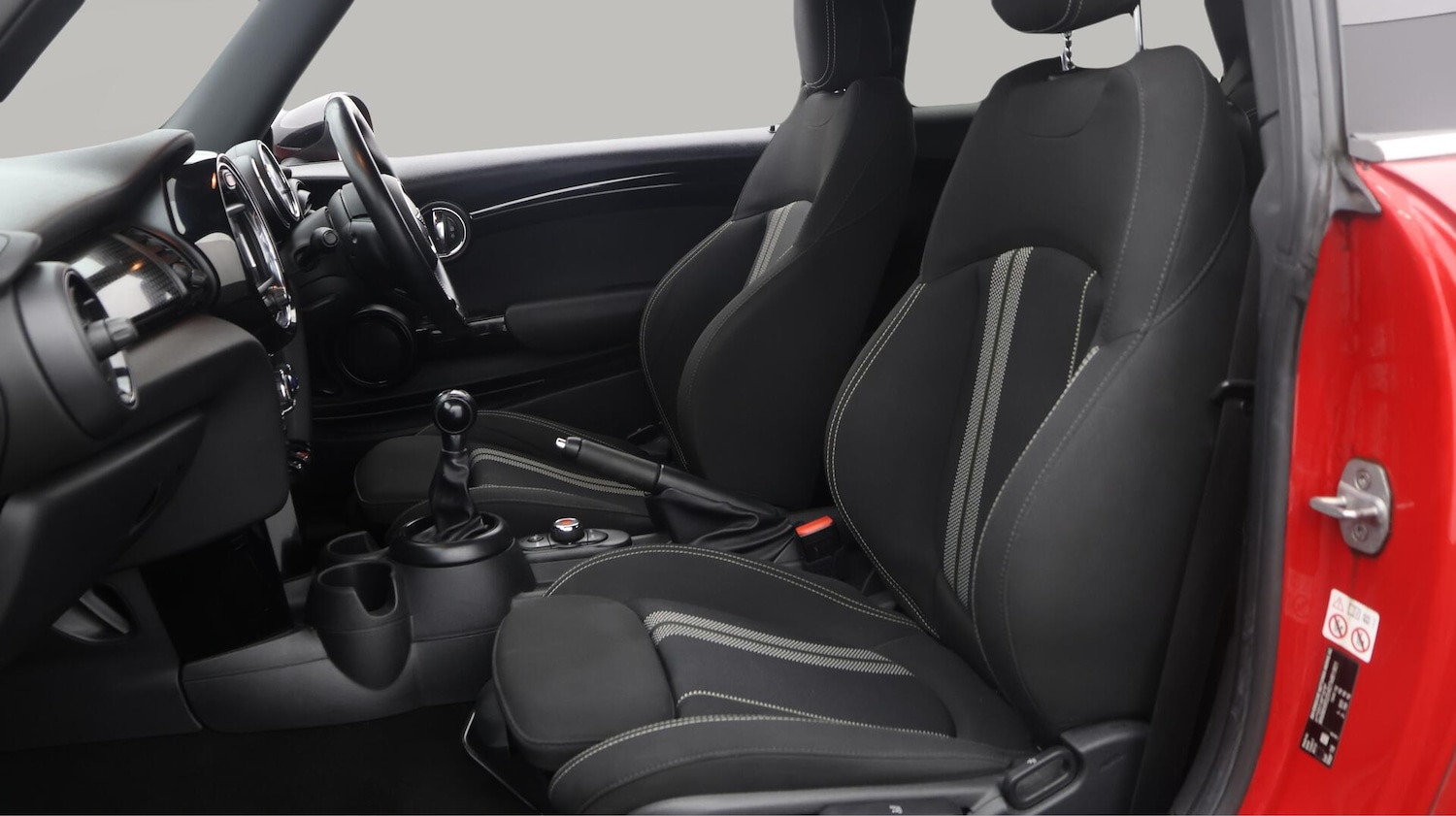 Used MINI Hatch 2018 for sale - 76284439: Photo 15