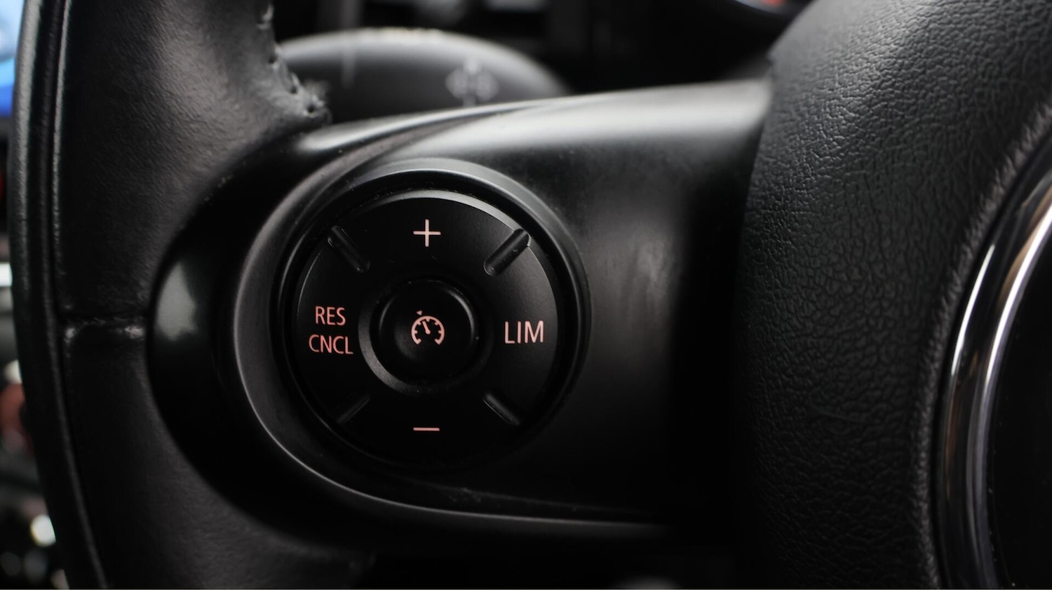 Used MINI Hatch 2018 for sale - 76284439: Photo 23