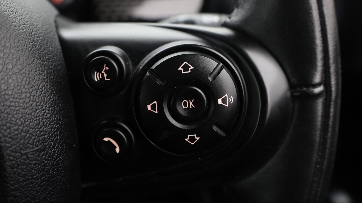 Used MINI Hatch 2018 for sale - 76284439: Photo 24