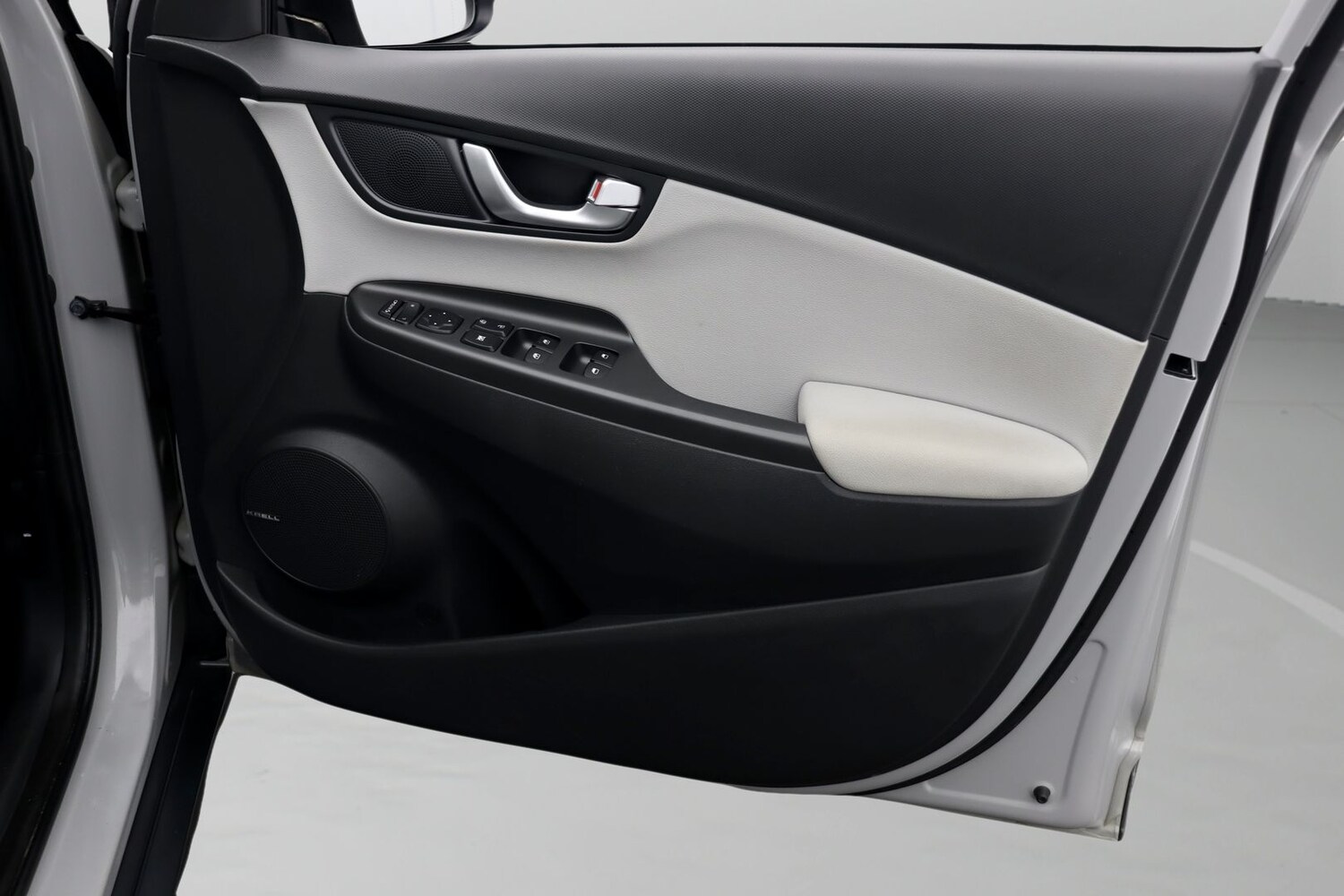 Used Hyundai KONA for sale - 77359383: Photo 15