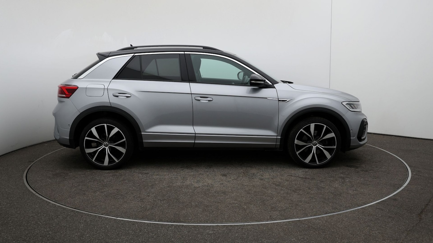 Used Volkswagen T-Roc 2023 for sale - 76906217: Photo 43