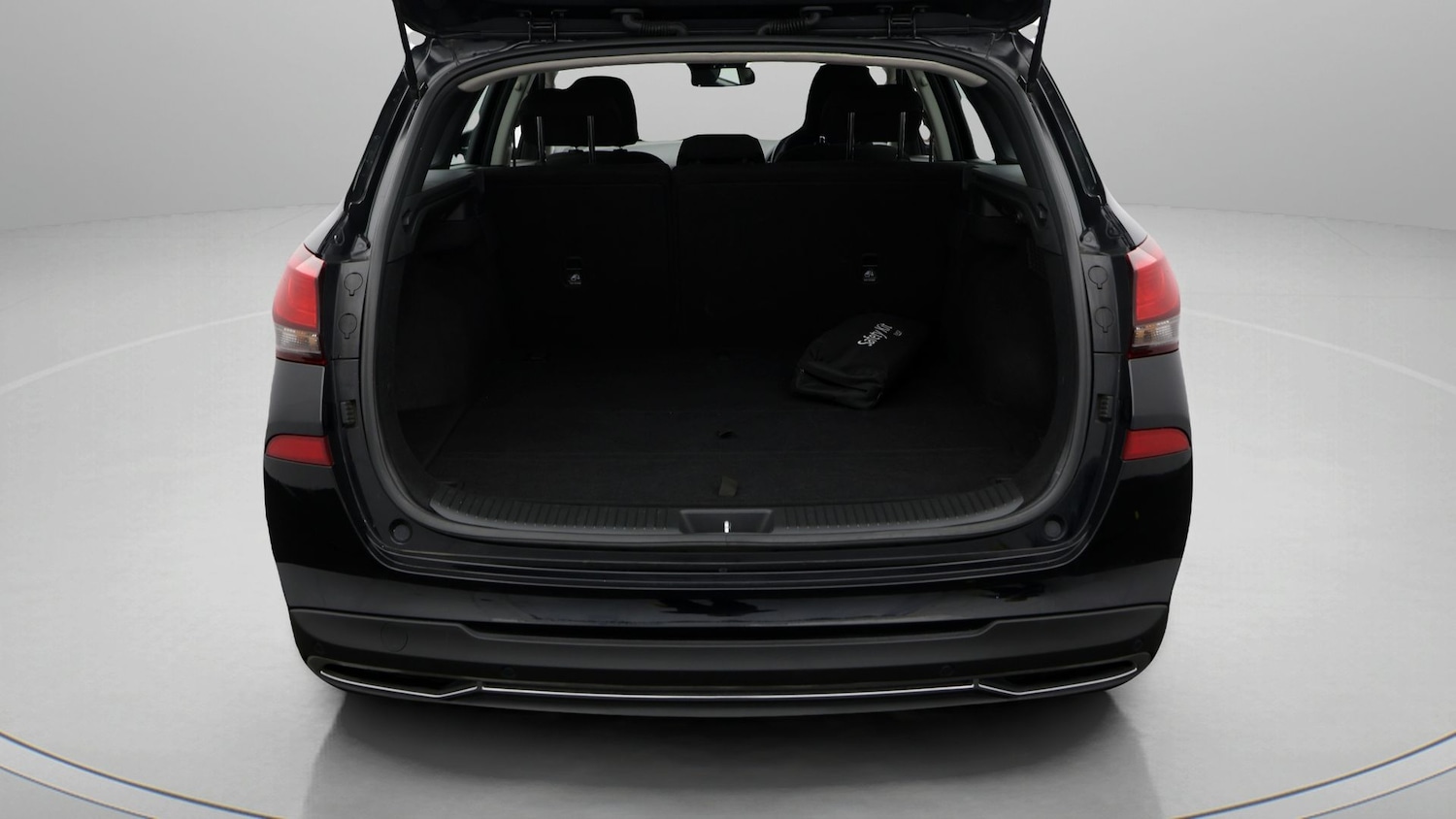 Used Hyundai i30 2022 for sale - 77262663: Photo 17