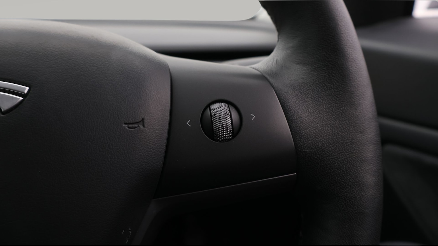 Used Tesla Model 3 2020 for sale - 77350523: Photo 25