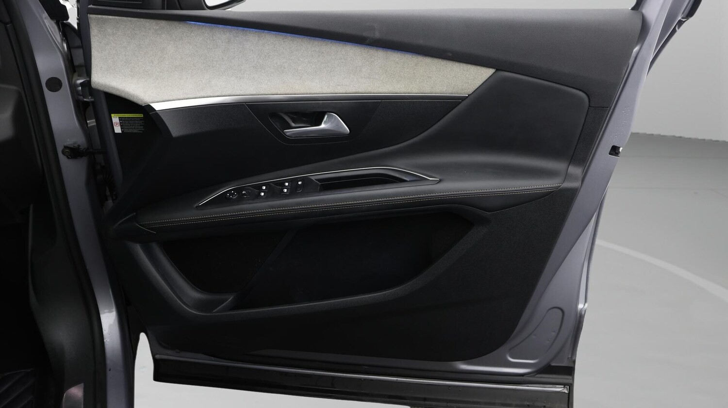 Used Peugeot 3008 2021 for sale - 76282731: Photo 16