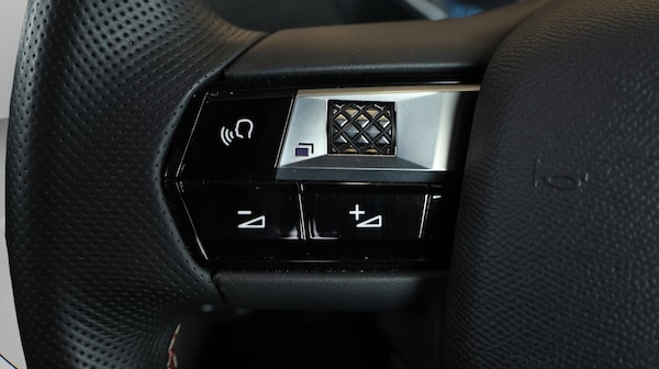 Used DS Automobiles DS 3 Crossback 2022 for sale - 76240035: Photo 24