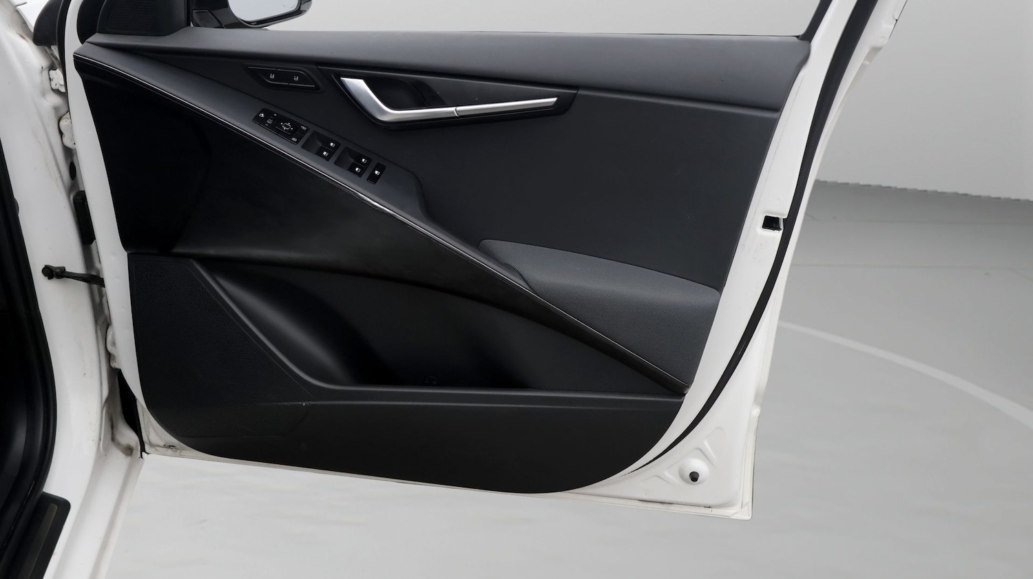 Used Kia Niro 2023 for sale - 77365646: Photo 15