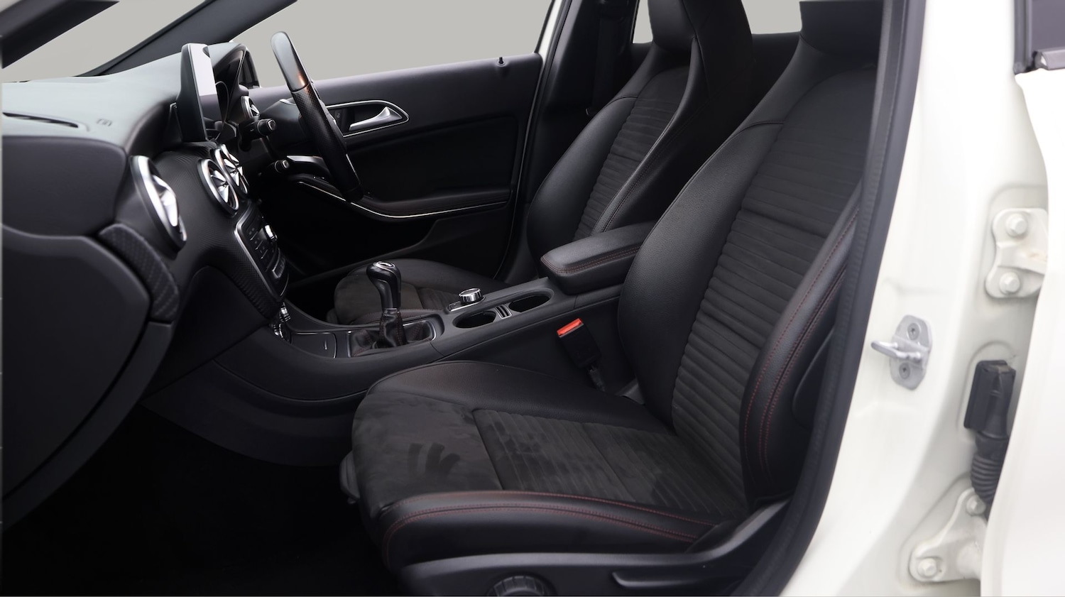 Used Mercedes-Benz A-Class 2017 for sale - 77210948: Photo 14