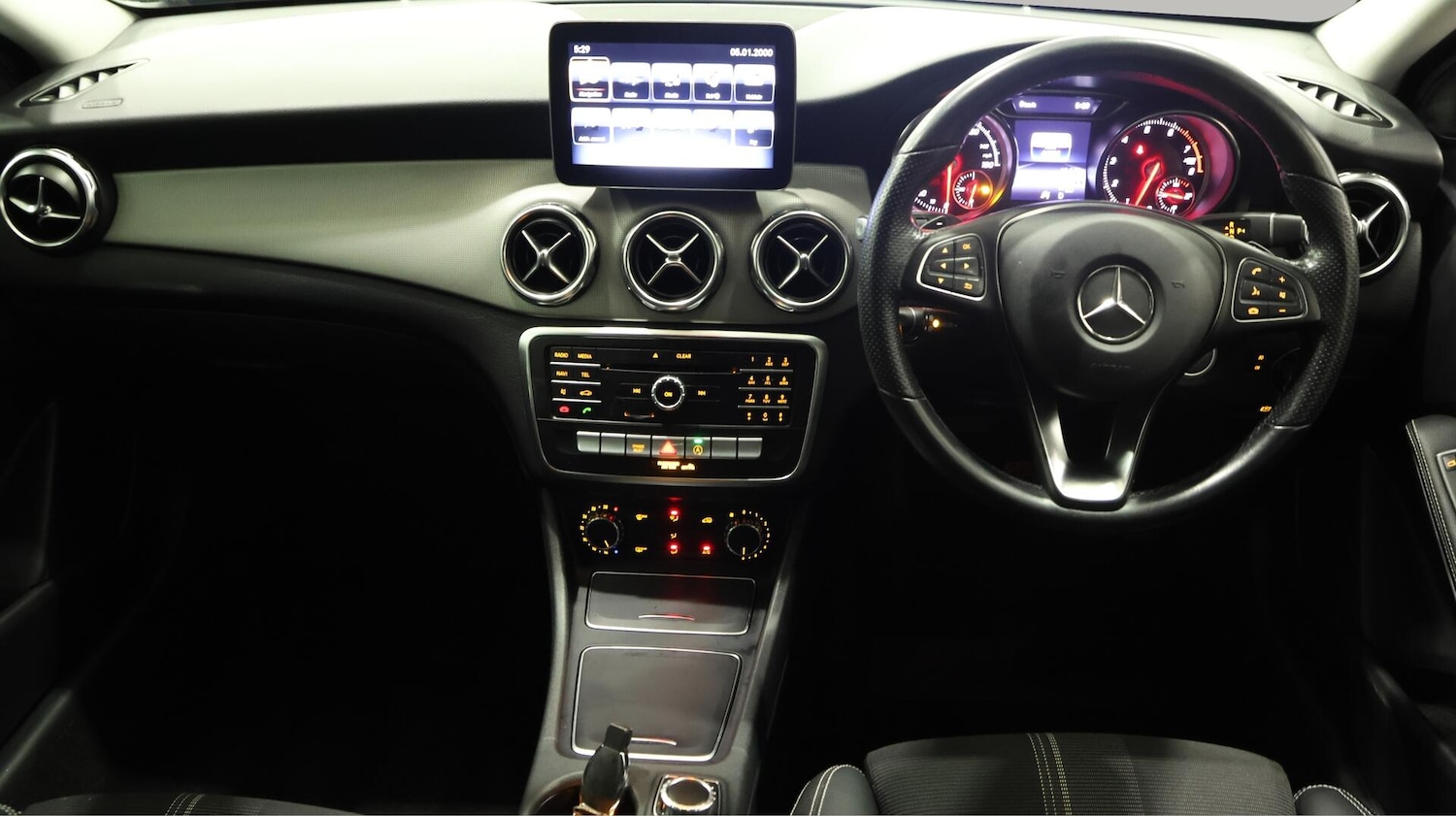 Used Mercedes-Benz GLA 2019 for sale - 76538460: Photo 14