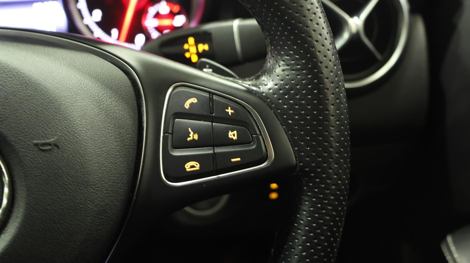 Used Mercedes-Benz GLA 2019 for sale - 76538460: Photo 24