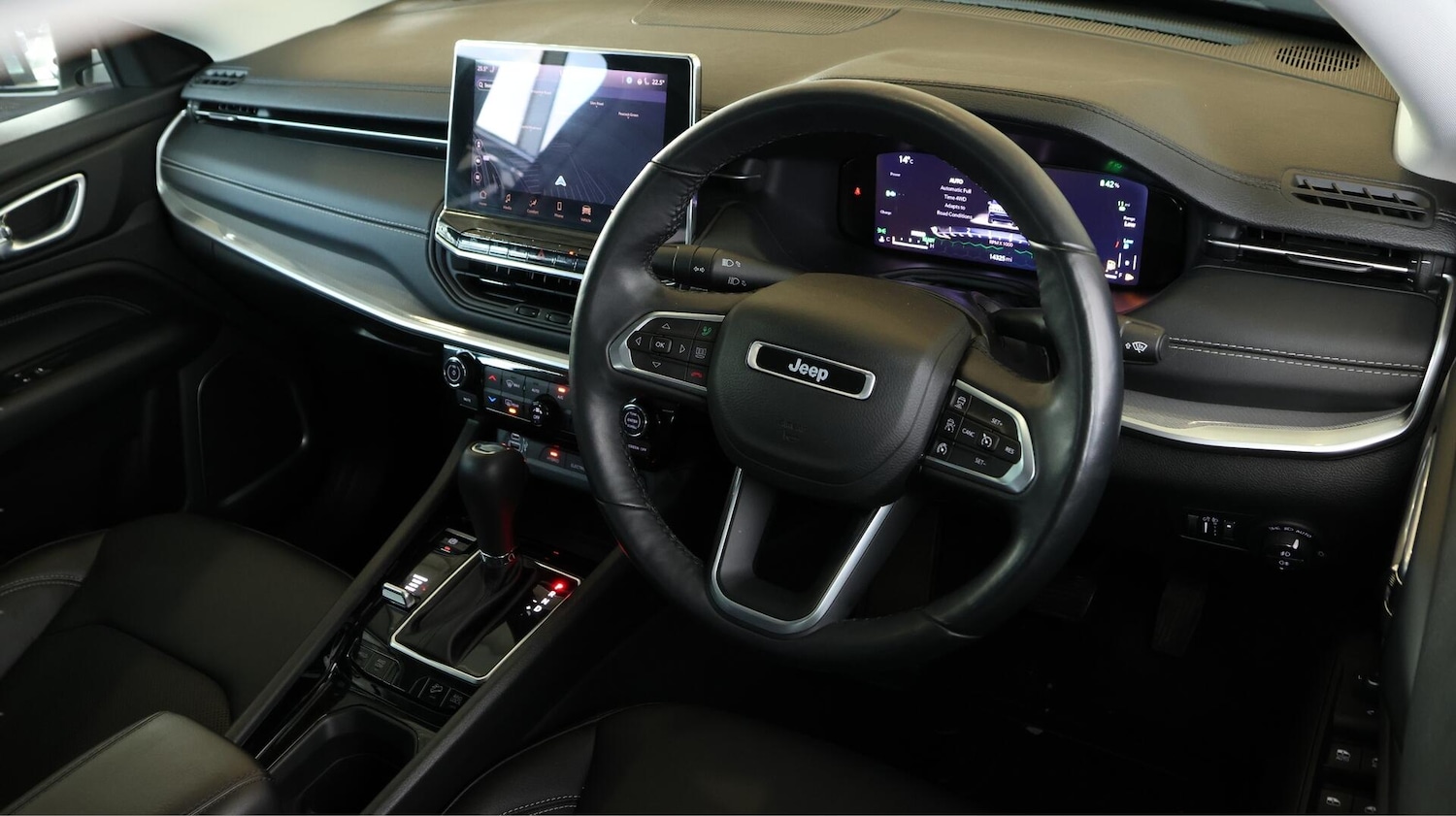 Used Jeep Compass 2024 for sale - 76584839: Photo 10