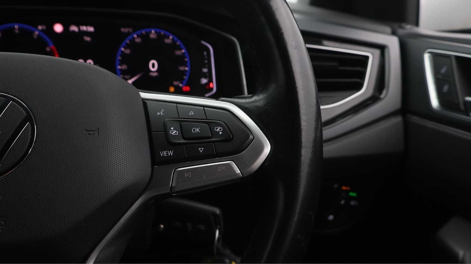 Used Volkswagen Polo 2023 for sale - 78083883: Photo 24