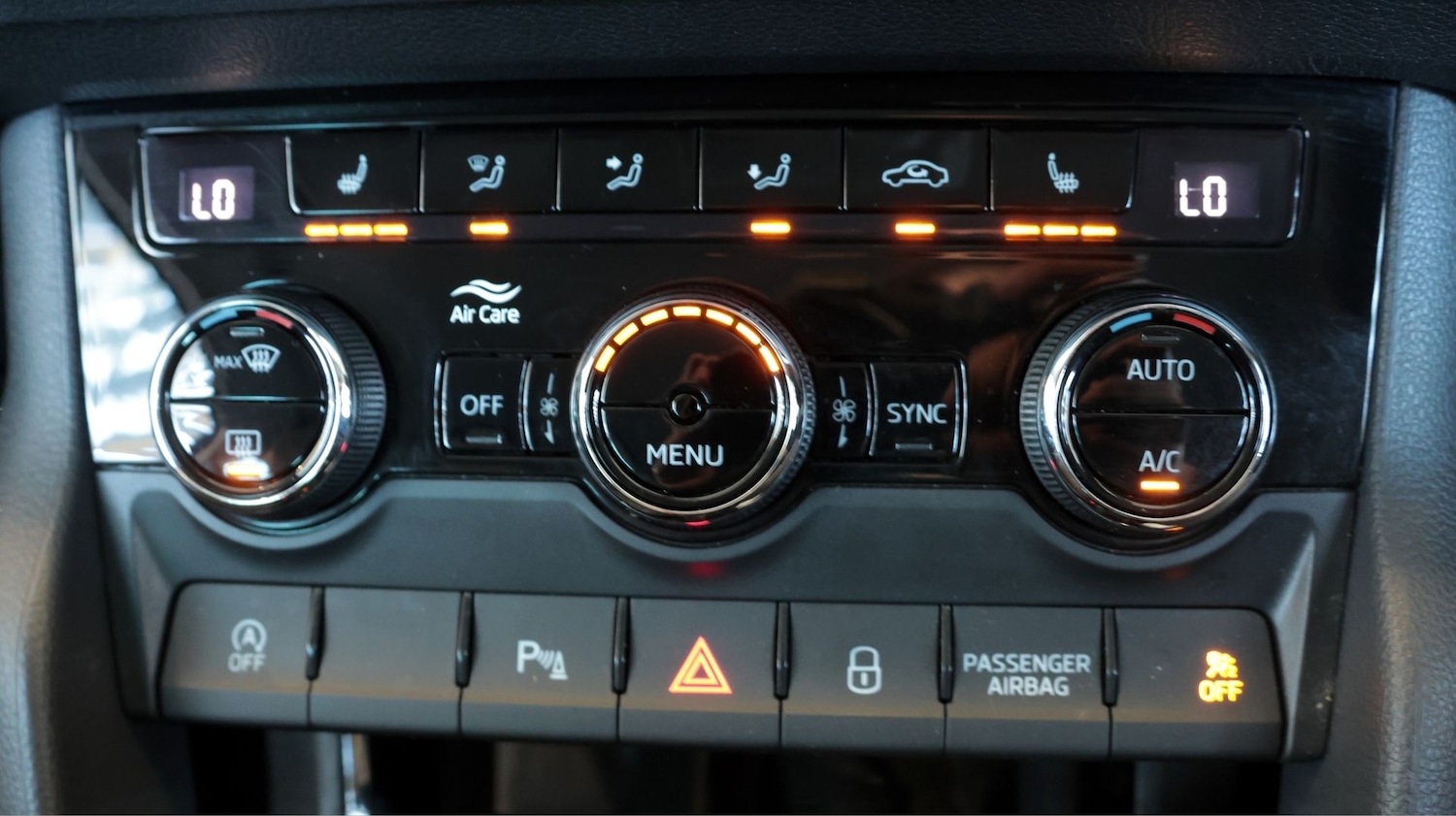 Used Skoda Karoq 2021 for sale - 77921630: Photo 12