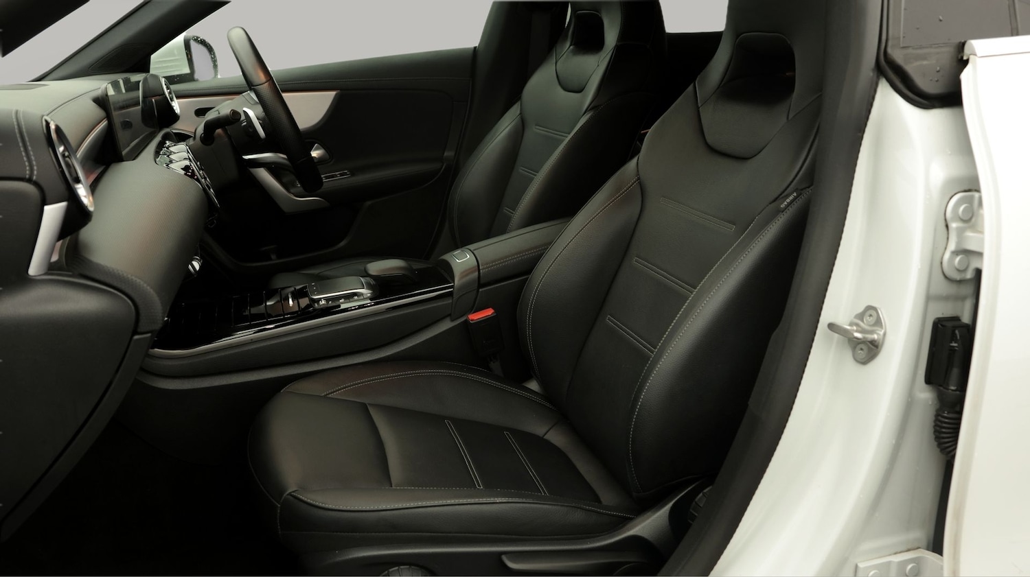 Used Mercedes-Benz CLA 2022 for sale - 77695071: Photo 14