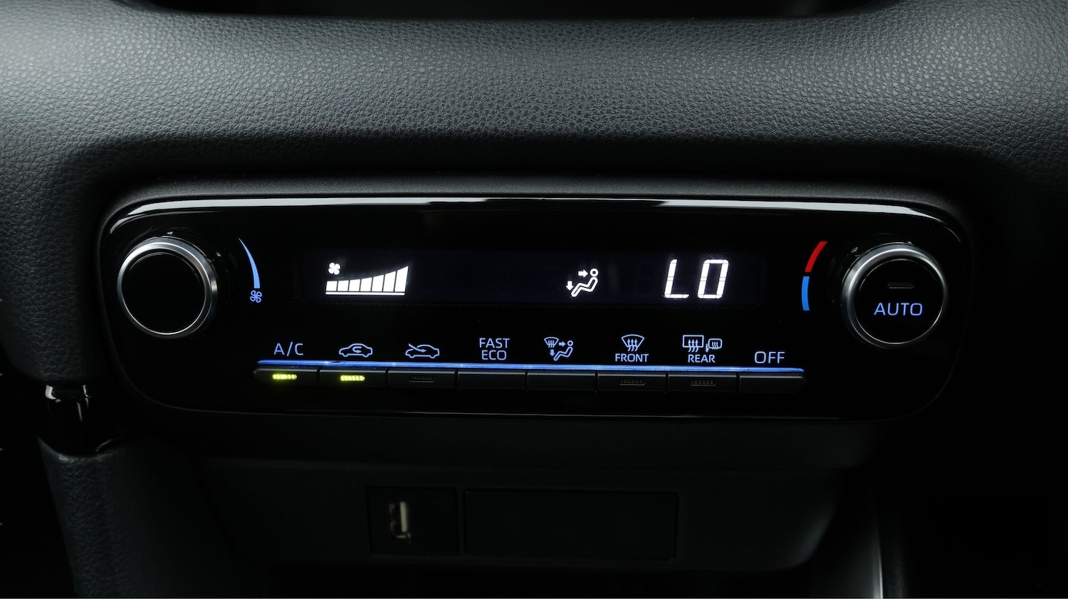 Used Toyota Yaris 2022 for sale - 77459779: Photo 12