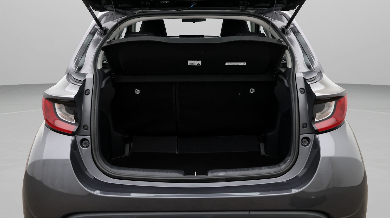 Used Toyota Yaris 2022 for sale - 77459779: Photo 17