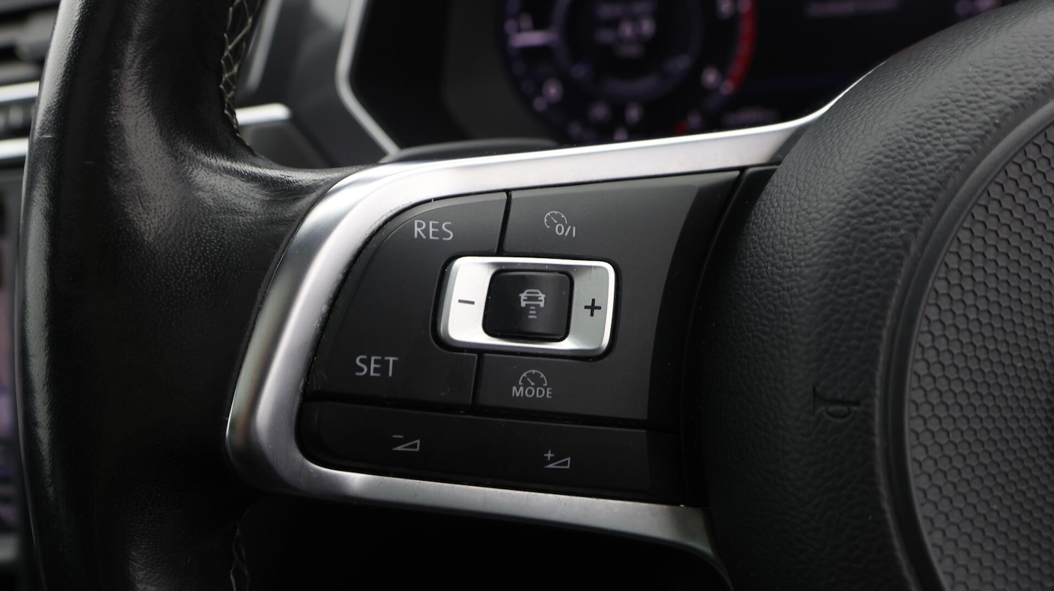 Used Volkswagen Tiguan 2017 for sale - 76634254: Photo 23