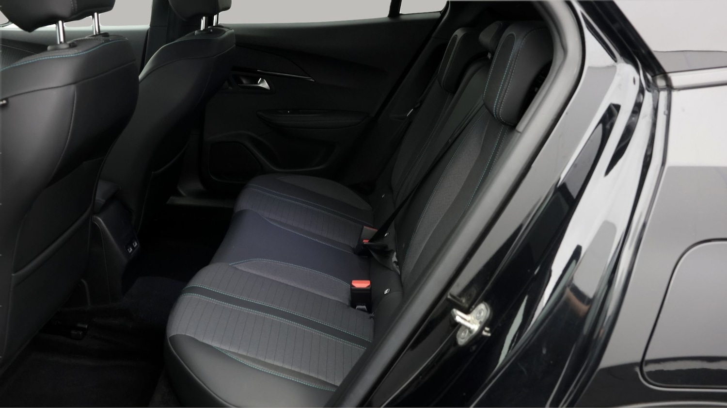 Used Peugeot E-2008 for sale - 78201655: Photo 16