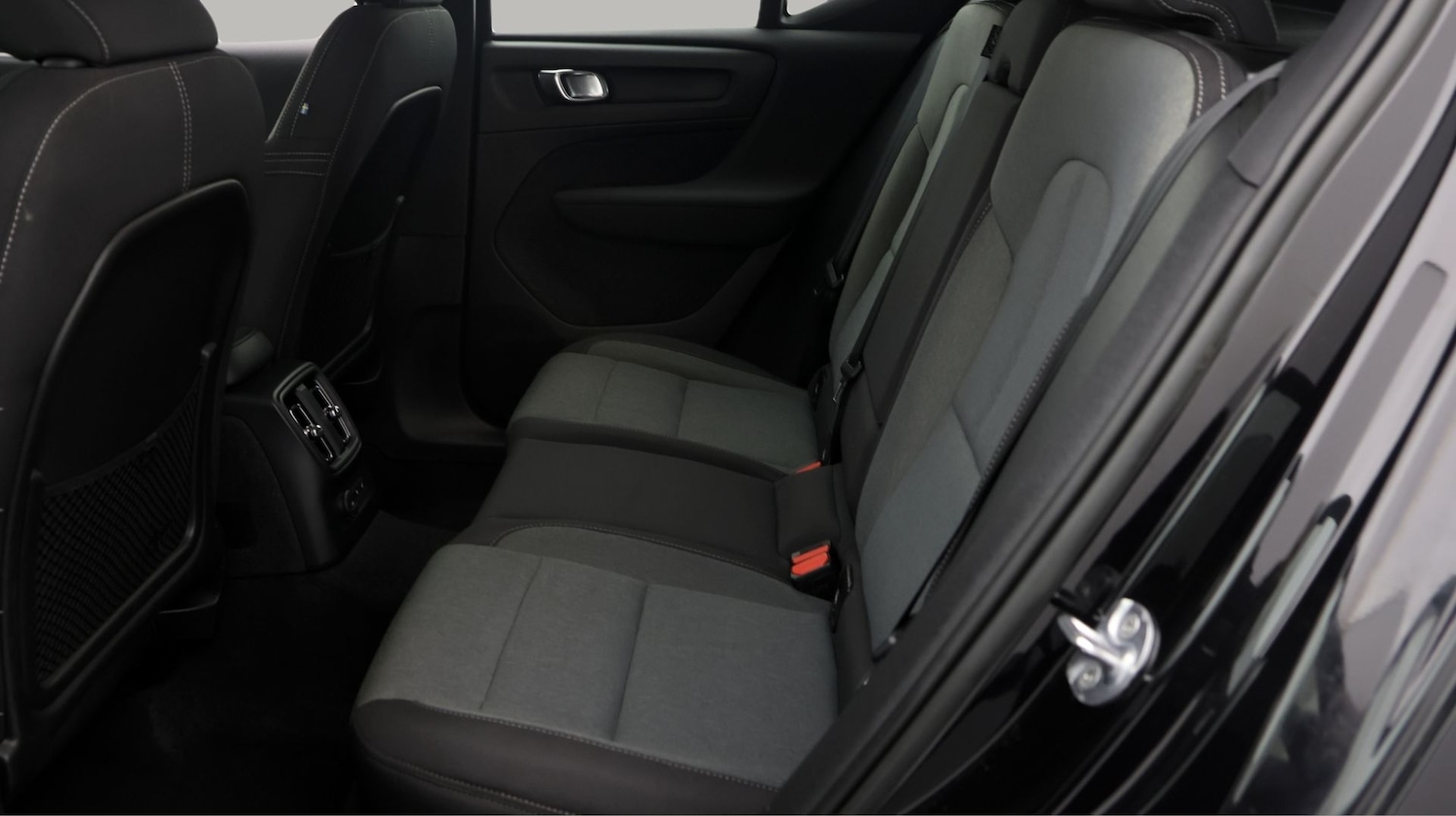 Used Volvo XC40 2023 for sale - 77329333: Photo 16