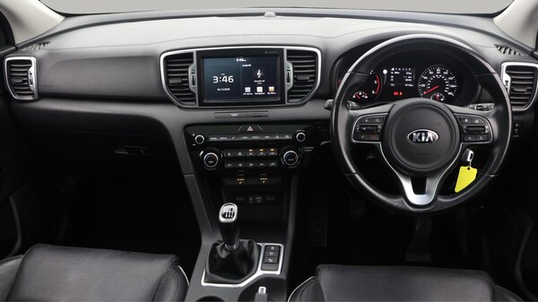 Used Kia Sportage 2018 for sale - 76167203: Photo 2