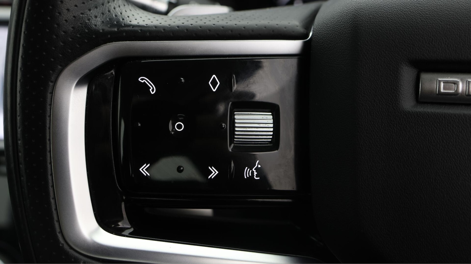 Used Land Rover Discovery Sport for sale - 76440482: Photo 23