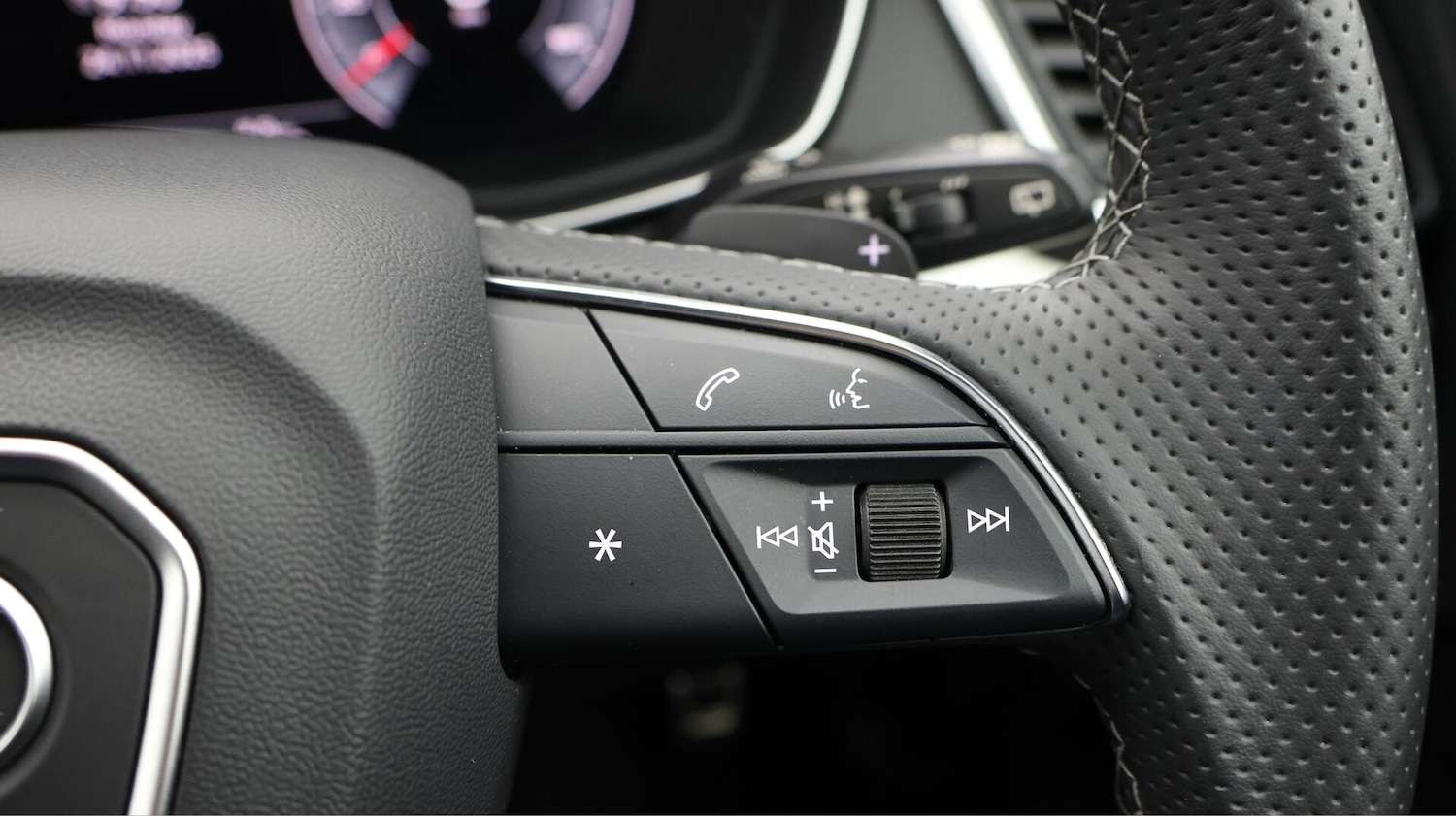 Used Audi Q5 2023 for sale - 76689845: Photo 25