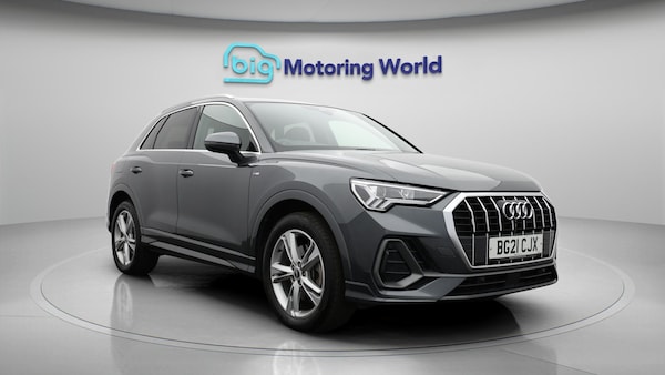 Used Audi Q3 2021 for sale - 76247344: Photo 2