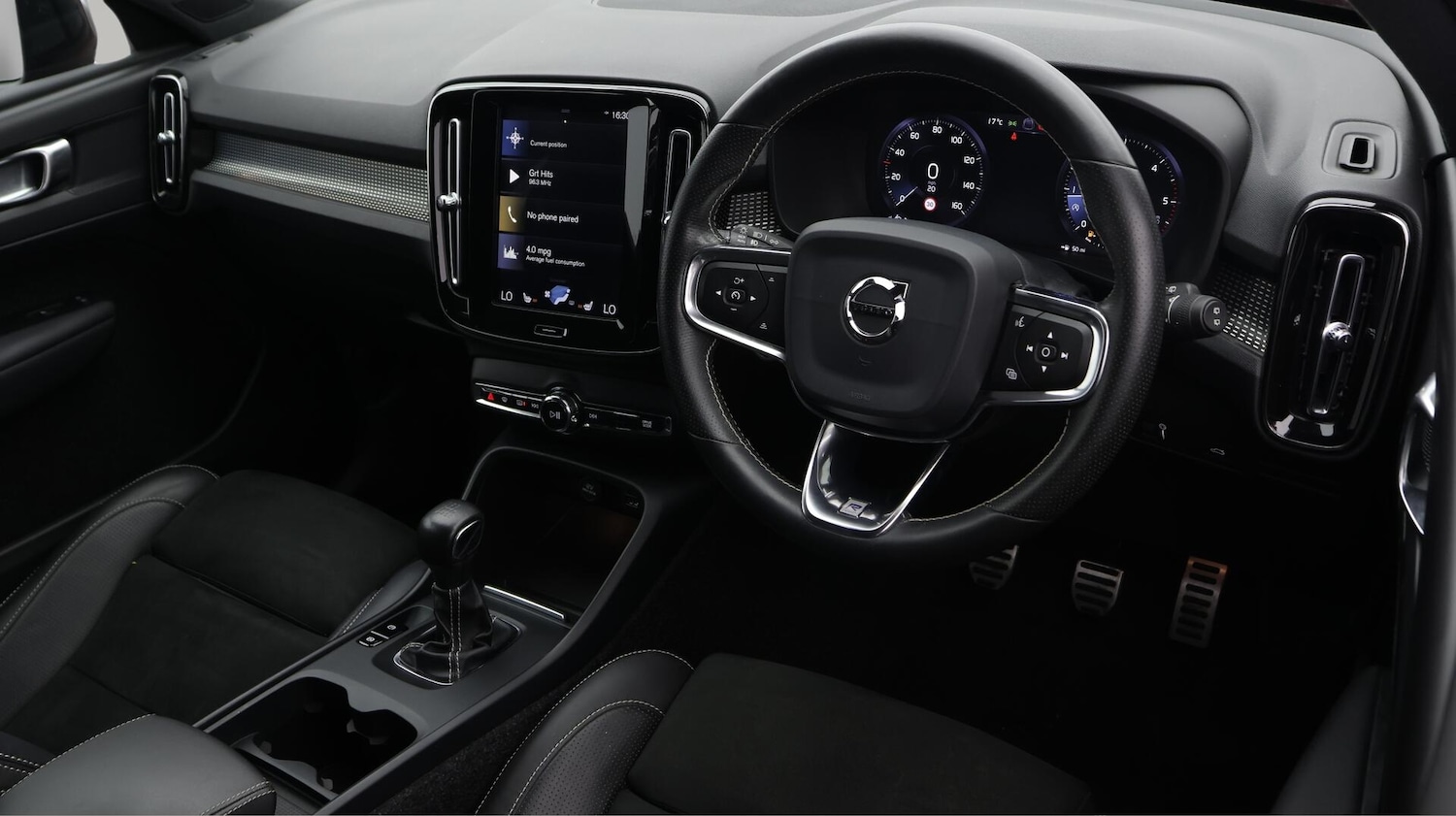 Used Volvo XC40 2019 for sale - 76440877: Photo 10