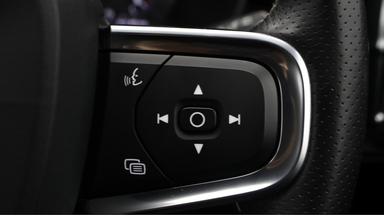 Used Volvo XC40 2019 for sale - 76440877: Photo 25