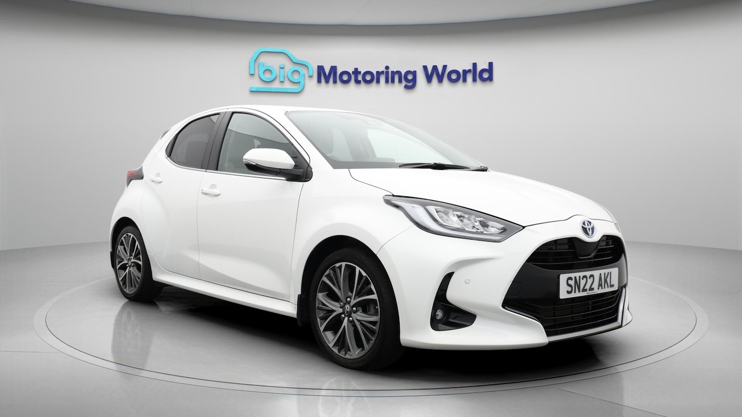Used Toyota Yaris 2022 for sale - 76433107: Photo 2