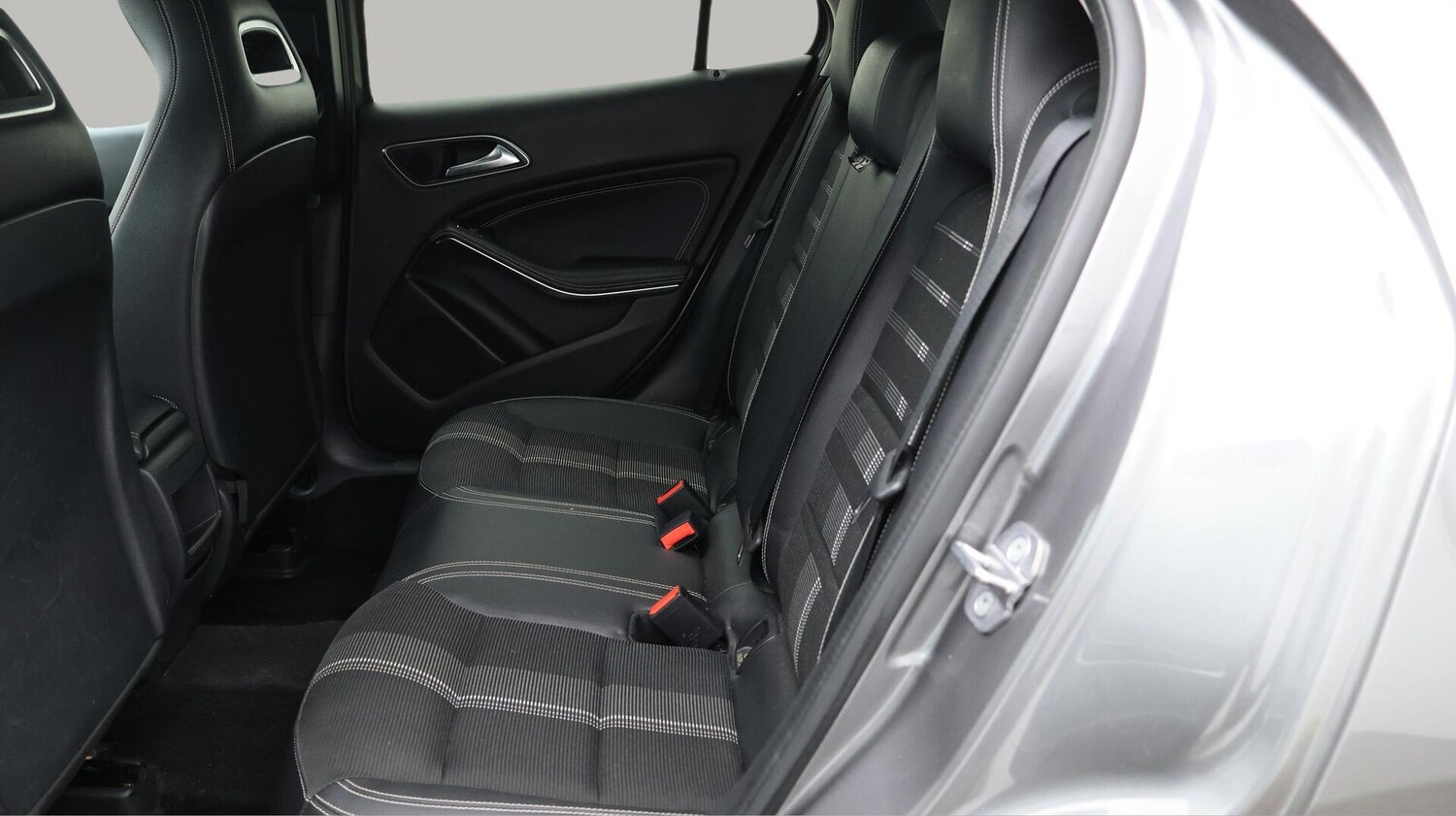 Used Mercedes-Benz GLA 2019 for sale - 76561032: Photo 17