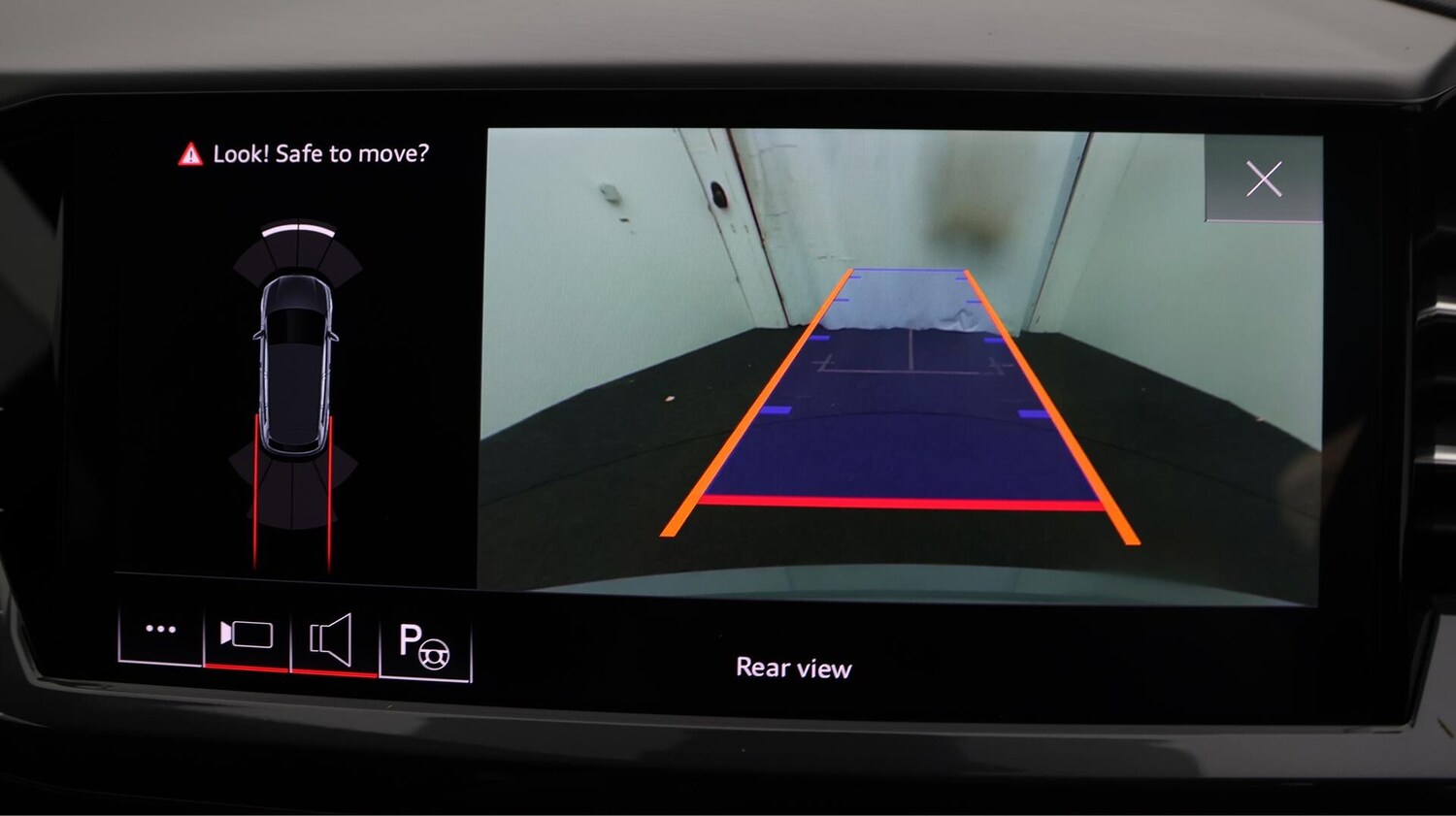 Used Audi Q4 e-tron 2022 for sale - 76801212: Photo 27