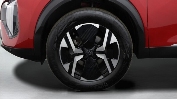 Used Peugeot 2008 2024 for sale - 75658758: Photo 29