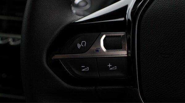 Used Peugeot 2008 2024 for sale - 75658758: Photo 37