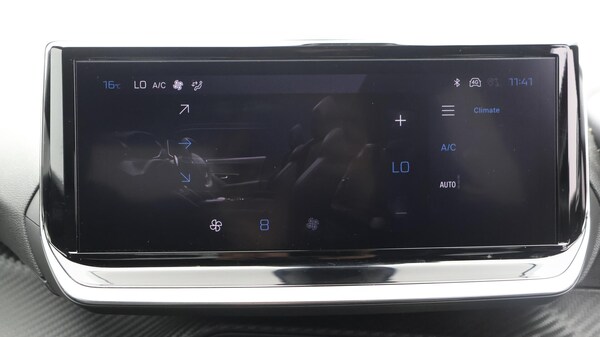 Used Peugeot 2008 2024 for sale - 75658758: Photo 41