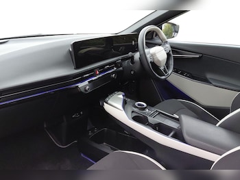 Used Kia EV6 2024 for sale - 76677255: Photo