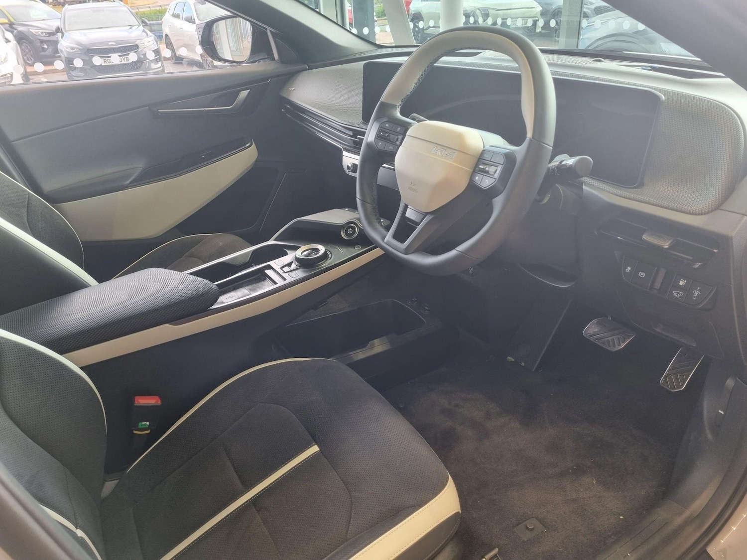 Used Kia EV6 2025 for sale - 76678758: Photo 14