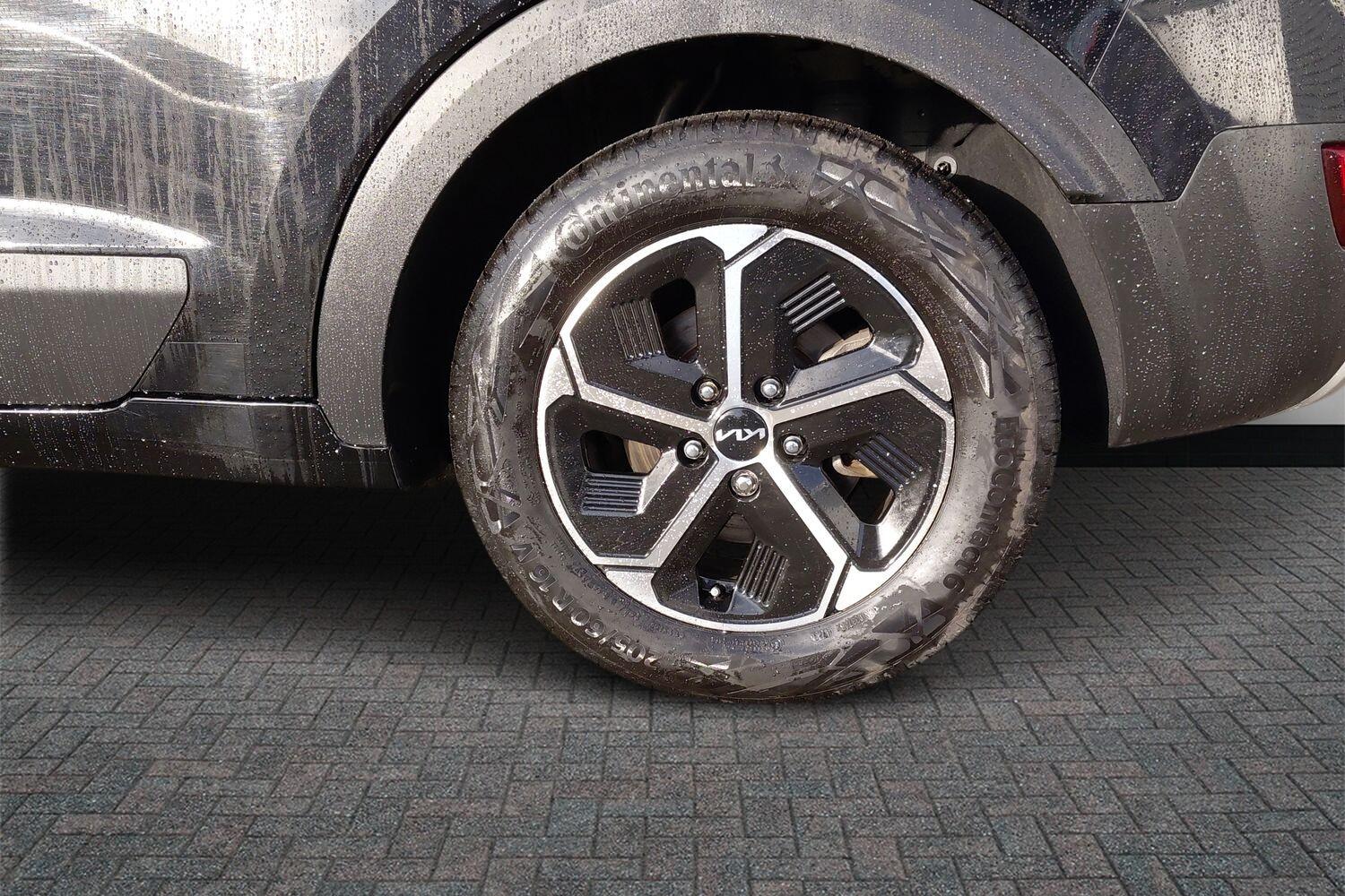 Used Kia Niro 2023 for sale - 76676294: Photo 5