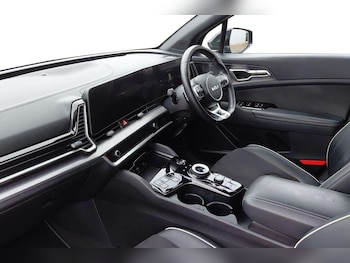 Used Kia Sportage 2022 for sale - 76675400: Photo