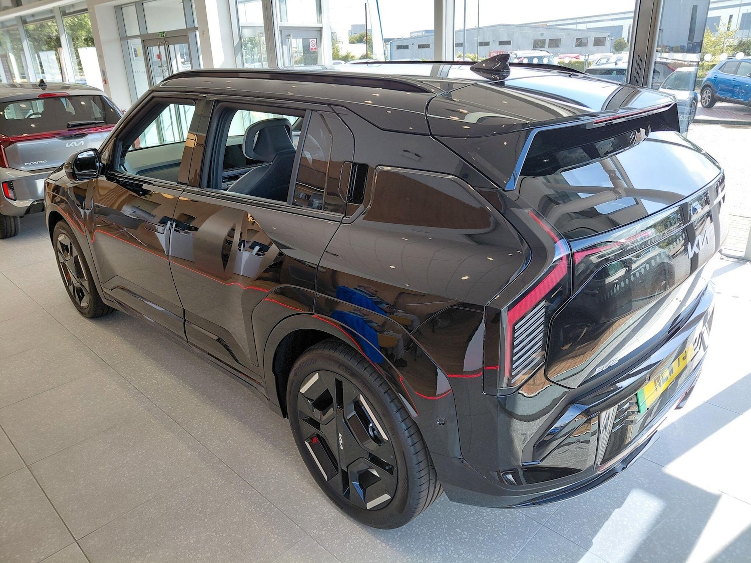 Used Kia EV3 2025 for sale - 76678755: Photo 3