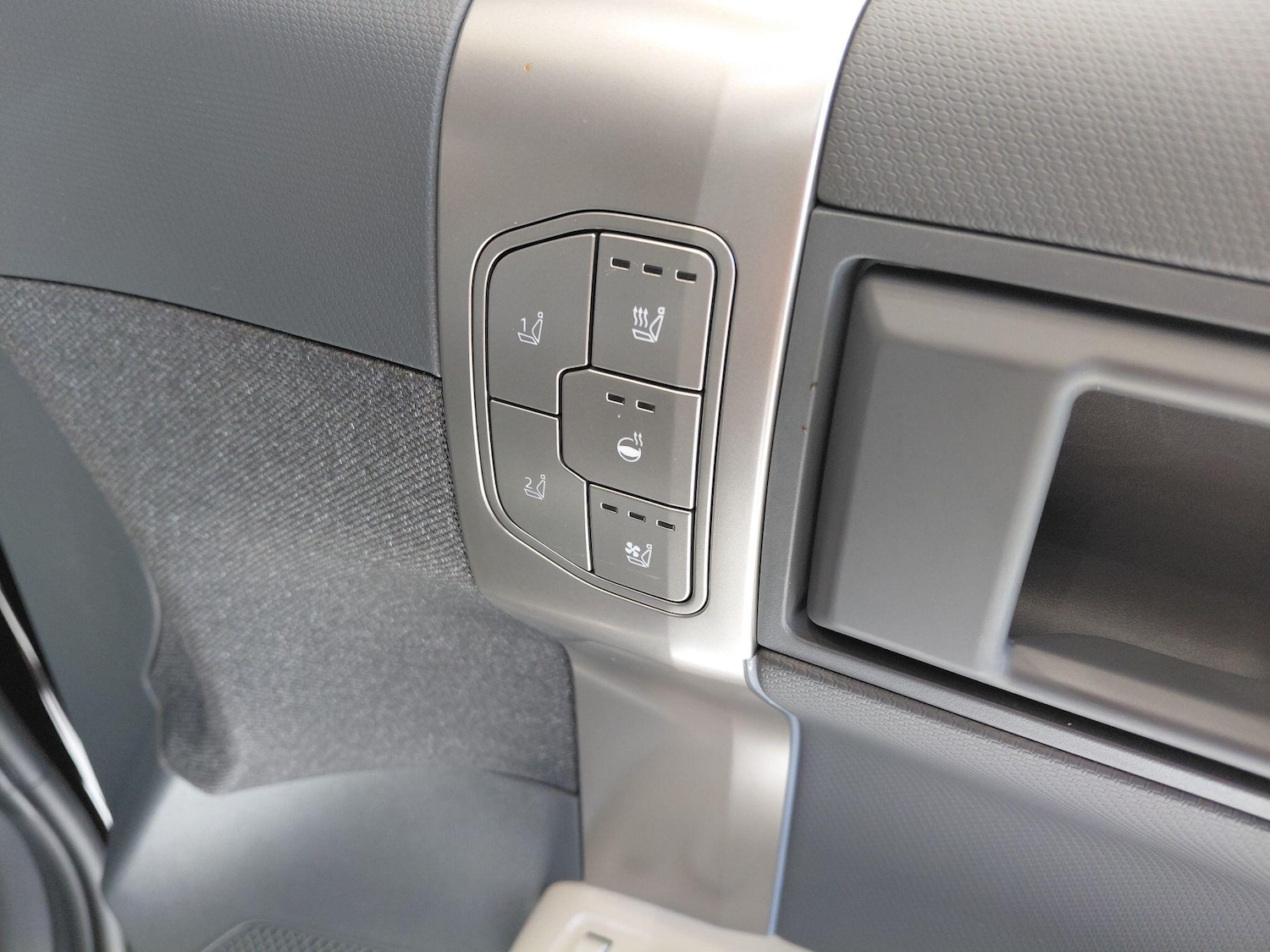 Used Kia EV3 2025 for sale - 76678755: Photo 7